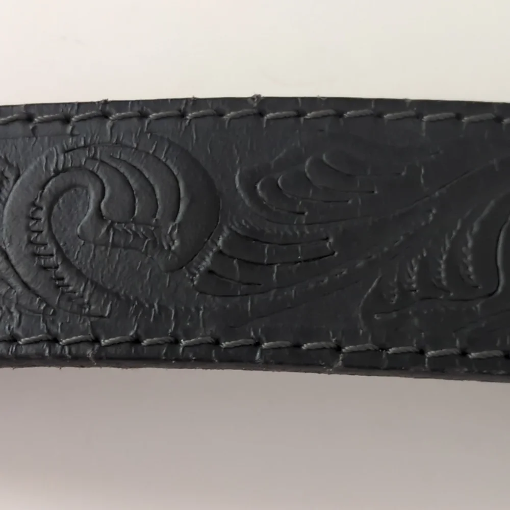 Vintage Leather Western Belt With Diamond and Black Color Rhinestone Loo…